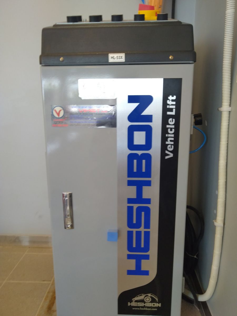 Cầu nâng 2 trụ Heshbon HL-26K CE